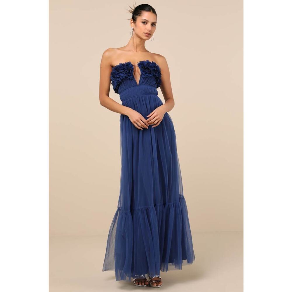 NWT Lulus Chic Spectacle Navy 3D Applique Strapless Maxi Dress Strapless Size S